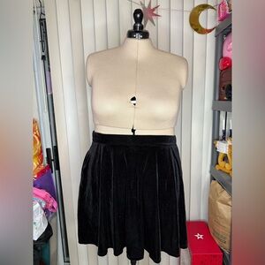 Hot Topic Black Velvet A-Line Skirt size 2x